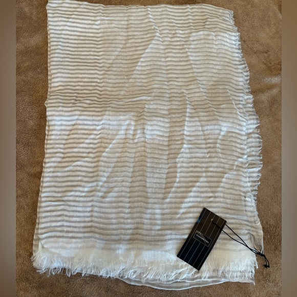 Ermenegildo Zegna Accessories - Ermenegildo Zegna White Striped Scarf NWT 54 x 27